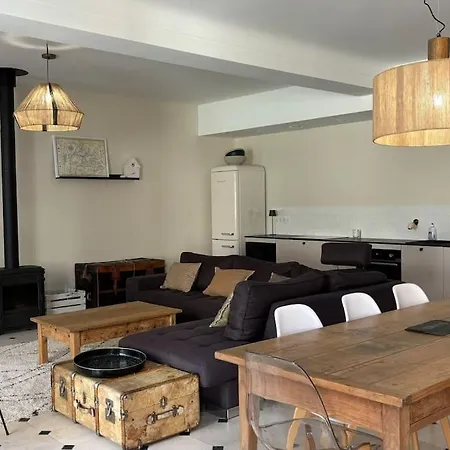 Сasa de vacaciones Maison Ausiphica