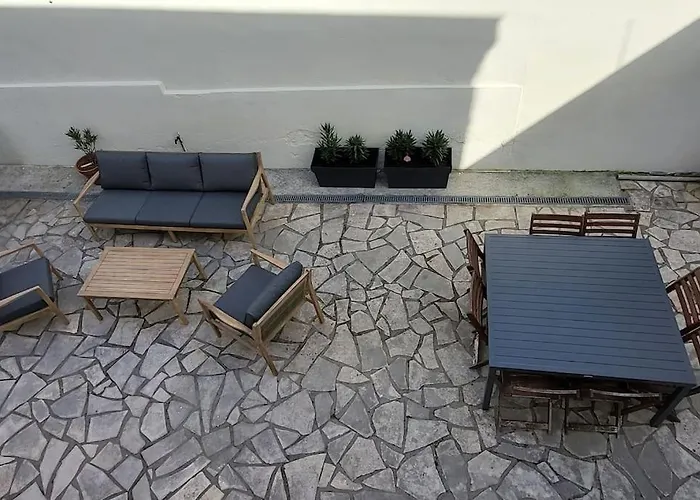 Semesterbostad Maison Ausiphica