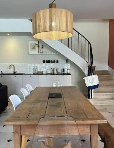 בית נופש Maison Ausiphica