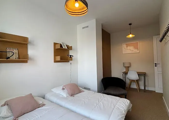 Semesterbostad Maison Ausiphica