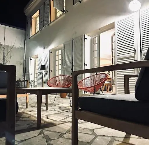 Maison Ausiphica בית נופש *