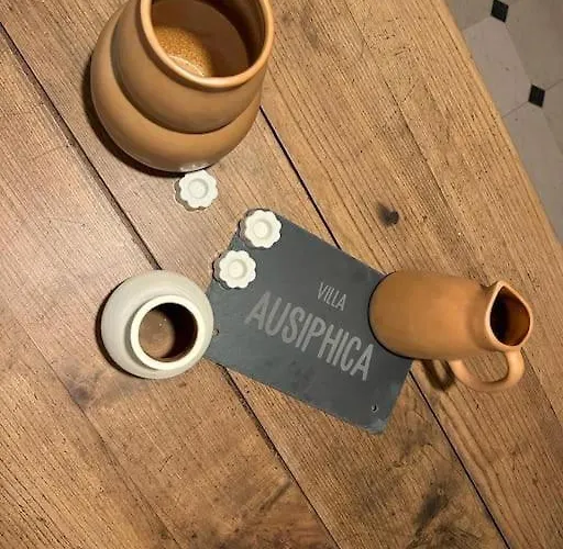 Maison Ausiphica Semesterbostad